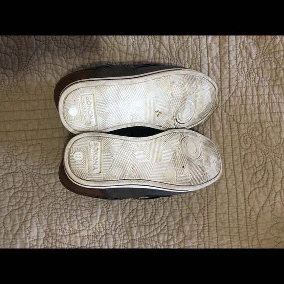 Sonoma kids shoes size 13 EUC - Picture 3 of 5
